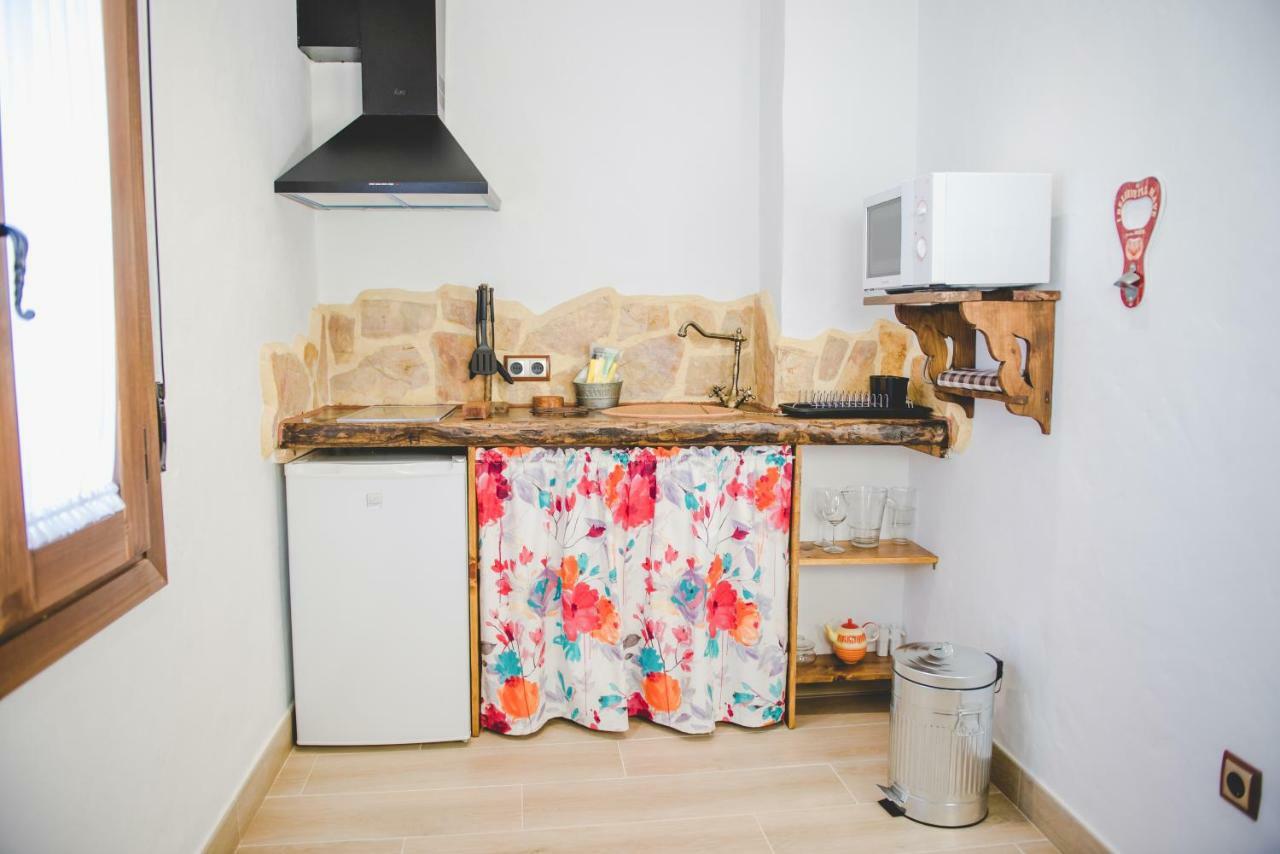 Navazos Loft Guest House เบเนากาซ ภายนอก รูปภาพ