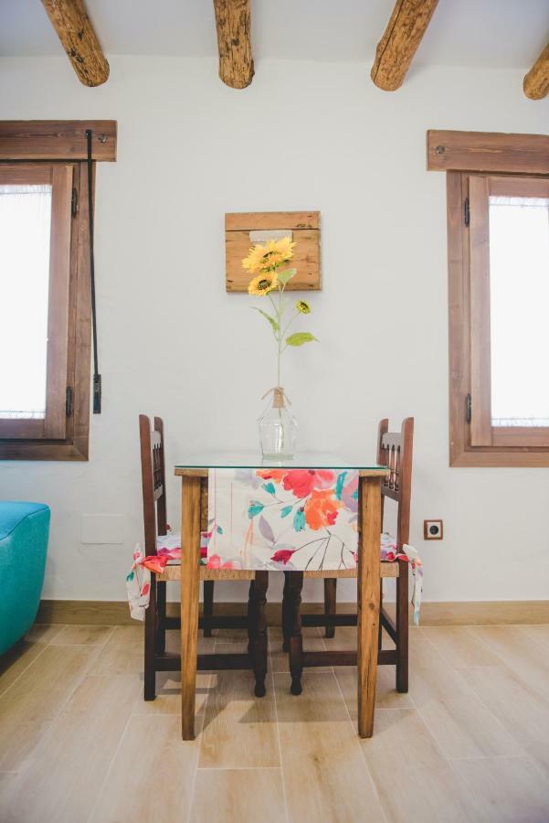 Navazos Loft Guest House เบเนากาซ ภายนอก รูปภาพ