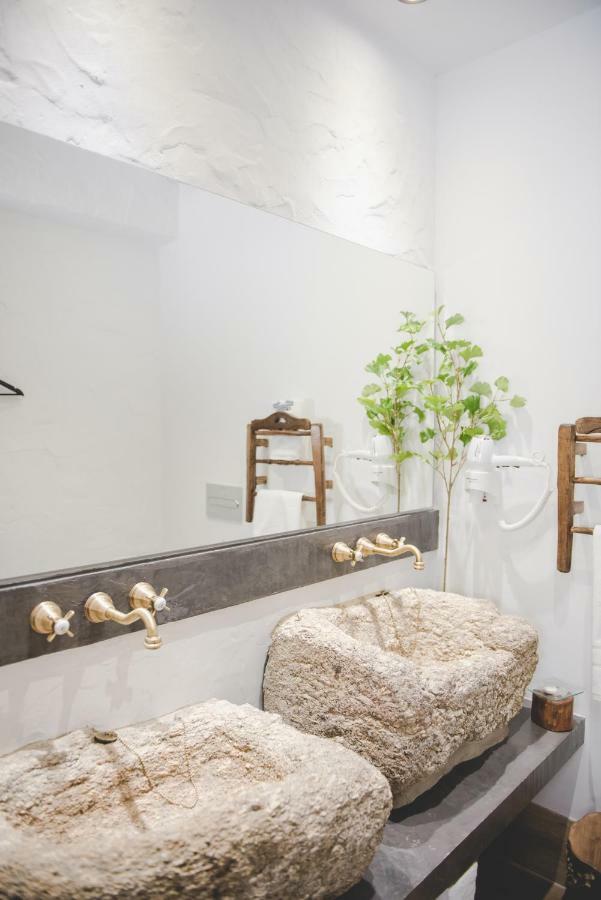 Navazos Loft Guest House เบเนากาซ ภายนอก รูปภาพ